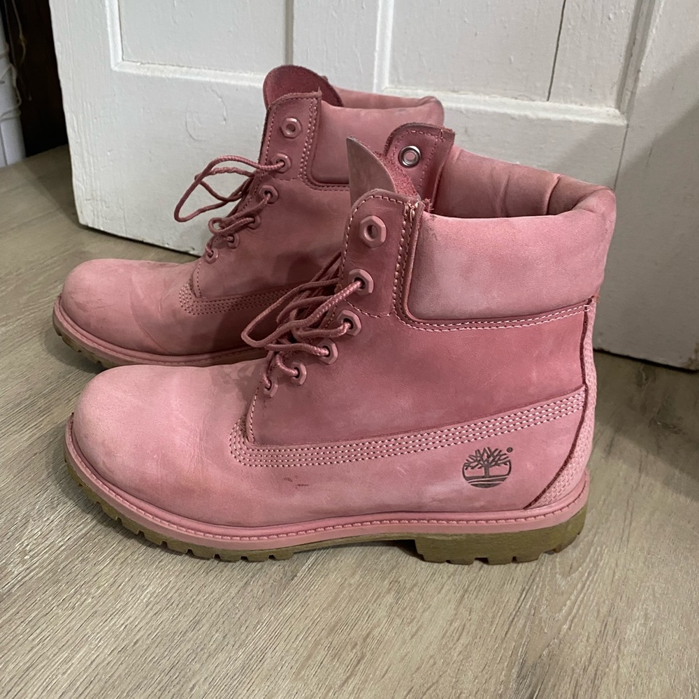 Women’s Pink Timberland Boots
